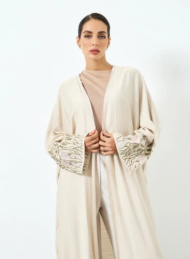 تايك تو عباية مطرزة بنقشة عشب وأكمام طويلة